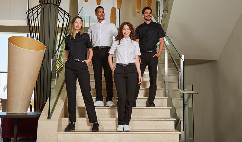 Read entire post: UNIFORMES DE TRAVAIL : DE L'IMPOSITION À L'IDENTITÉ D'ENTREPRISE